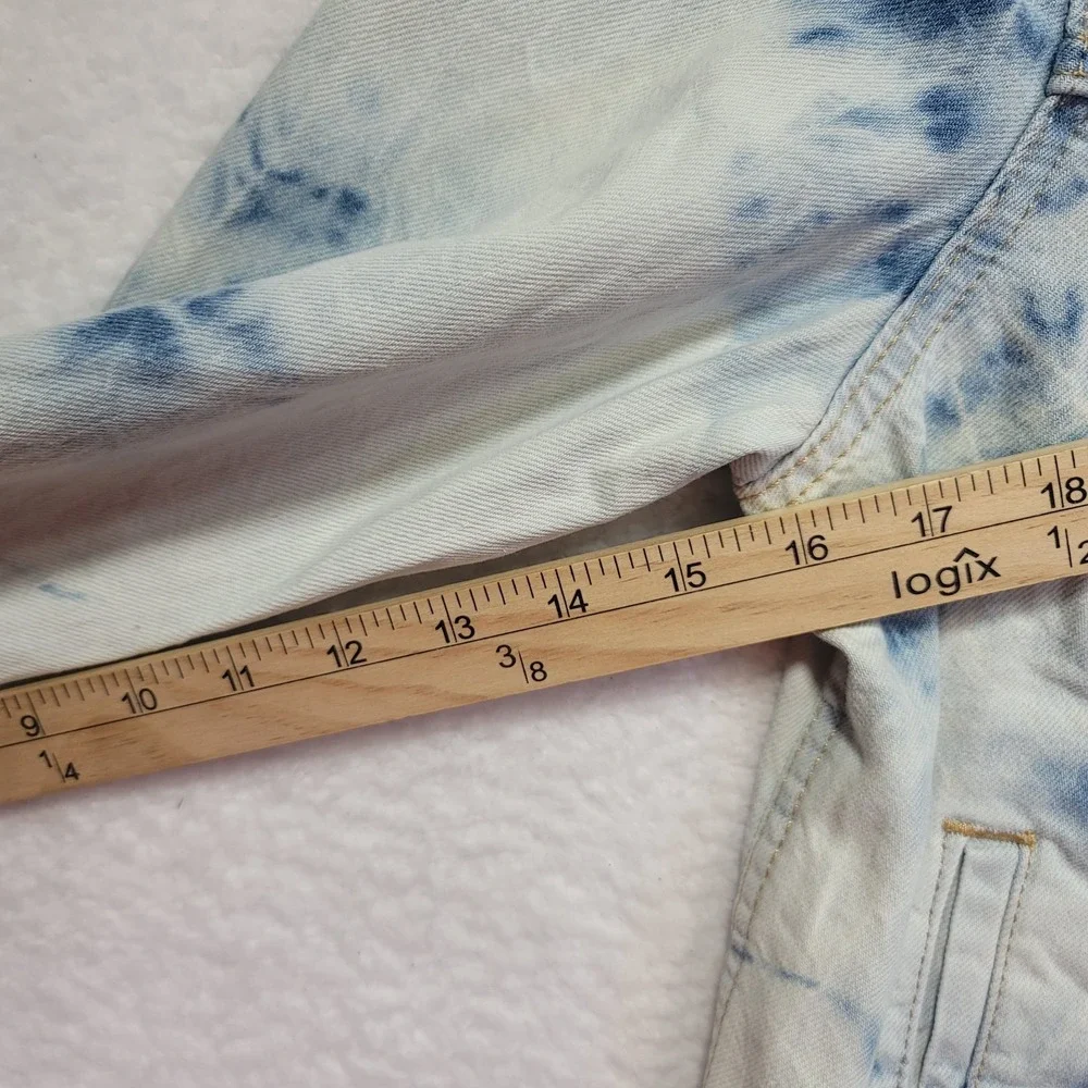 Levi's Women's Ex-Boyfriend Trucker Jacket, Light Blue Acid Wash Tie Dye Size S
